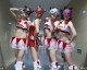 四姐妹面具写真：俏皮热舞与圣诞红色诱惑