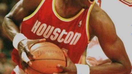 哈登续约骑士弃4200万，米切尔交易危险信号——克利夫兰冲冠关键夏季十字路口