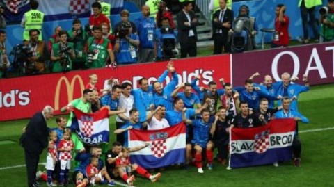 二十年磨一剑，4-2！高卢雄鸡用极致效率登顶世界之巅——2018世界杯决赛复盘