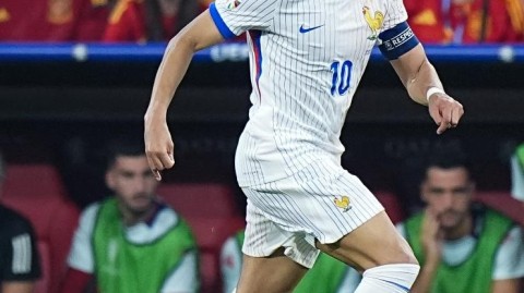 题目：法国队9号球衣正式易主！马库斯·图拉姆2026全新扛旗，蓝衣锋线迎来新时代